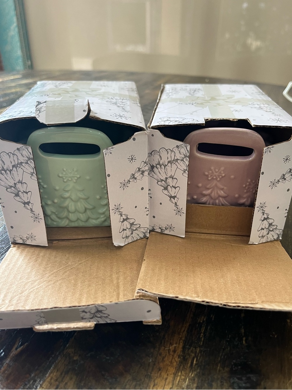 NIB Temptations 2 Ruffled Mini Loaf Pans Christmas Trees Pastel Baking Gift New